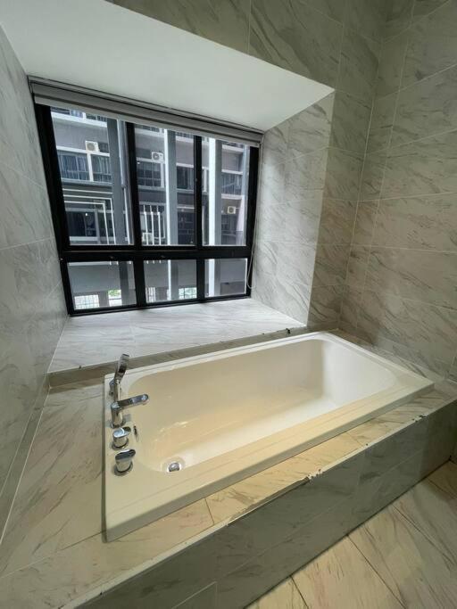 Apartment Imperio - Lovely Classic For Couple With Wifi